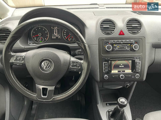 Черный Фольксваген Кадди, объемом двигателя 2 л и пробегом 101 тыс. км за 9999 $, фото 7 на Automoto.ua