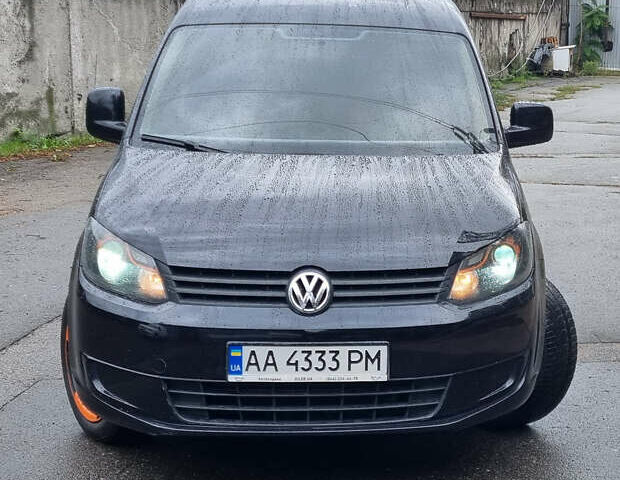 Черный Фольксваген Кадди, объемом двигателя 1.6 л и пробегом 250 тыс. км за 7700 $, фото 11 на Automoto.ua