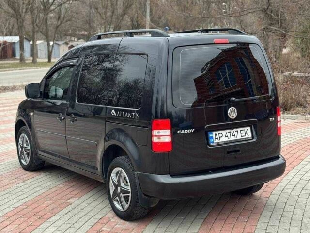 Черный Фольксваген Кадди, объемом двигателя 1.6 л и пробегом 238 тыс. км за 7500 $, фото 8 на Automoto.ua