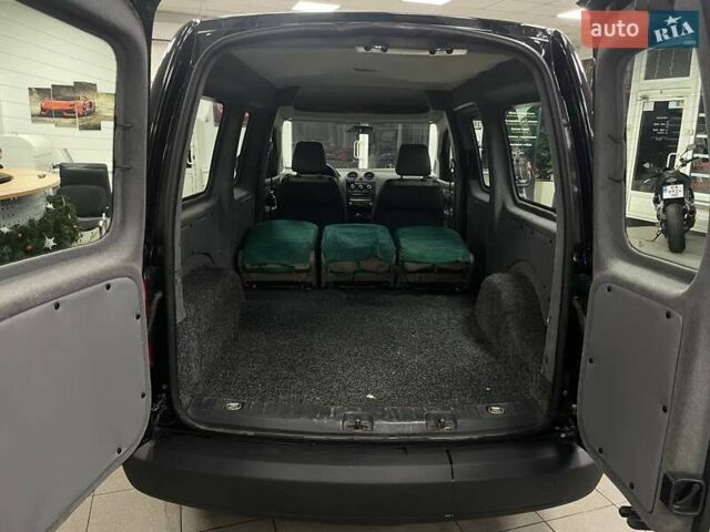 Чорний Фольксваген Кадді, об'ємом двигуна 1.6 л та пробігом 248 тис. км за 10490 $, фото 31 на Automoto.ua