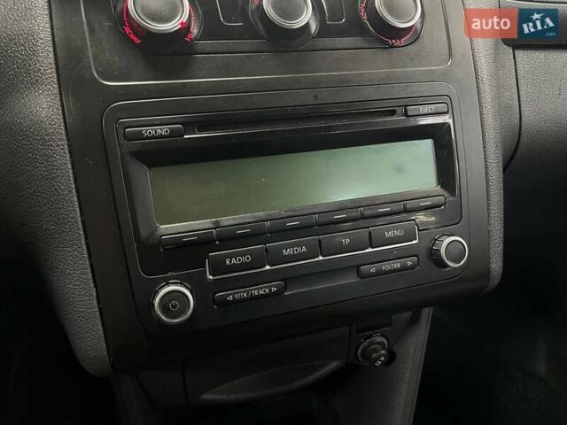 Чорний Фольксваген Кадді, об'ємом двигуна 1.6 л та пробігом 248 тис. км за 10490 $, фото 25 на Automoto.ua