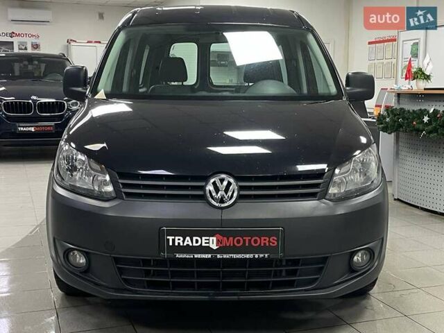 Чорний Фольксваген Кадді, об'ємом двигуна 1.6 л та пробігом 248 тис. км за 10490 $, фото 3 на Automoto.ua