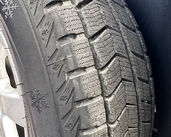 Черный Фольксваген Кадди, объемом двигателя 1.6 л и пробегом 238 тыс. км за 11300 $, фото 16 на Automoto.ua