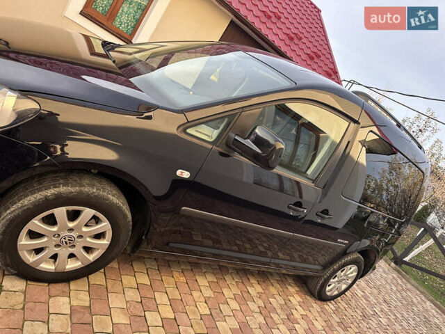 Черный Фольксваген Кадди, объемом двигателя 1.6 л и пробегом 238 тыс. км за 11300 $, фото 18 на Automoto.ua