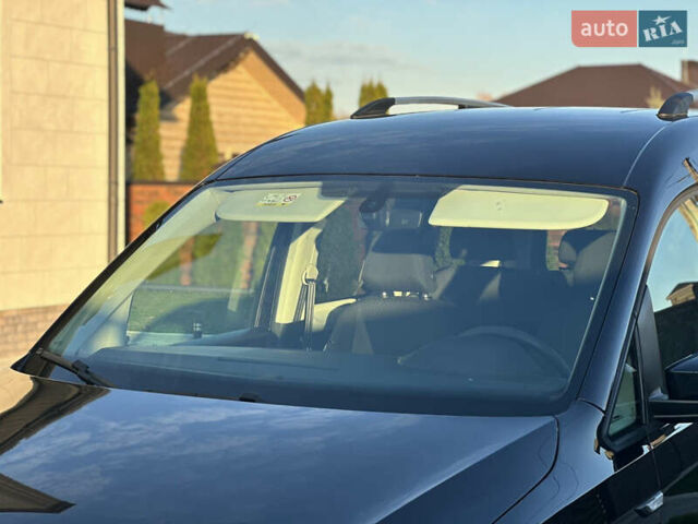 Черный Фольксваген Кадди, объемом двигателя 2 л и пробегом 192 тыс. км за 15950 $, фото 14 на Automoto.ua