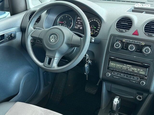 Чорний Фольксваген Кадді, об'ємом двигуна 1.6 л та пробігом 210 тис. км за 10640 $, фото 17 на Automoto.ua