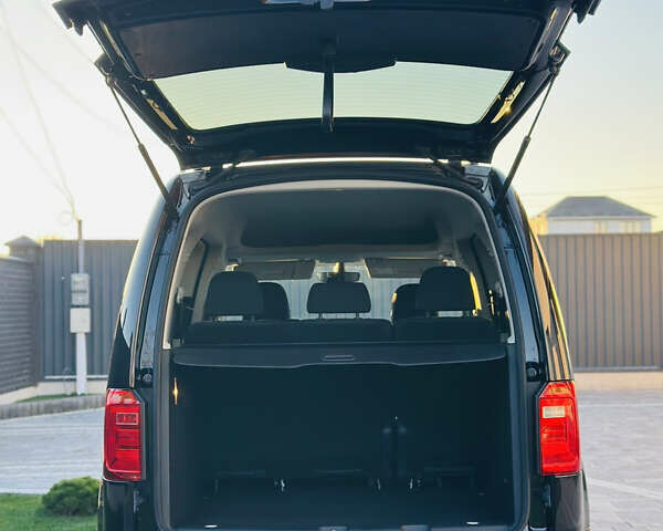 Черный Фольксваген Кадди, объемом двигателя 2 л и пробегом 192 тыс. км за 15950 $, фото 57 на Automoto.ua