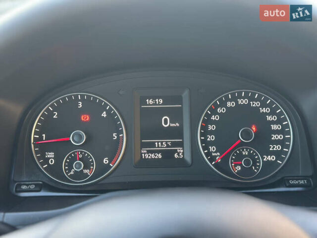 Черный Фольксваген Кадди, объемом двигателя 2 л и пробегом 192 тыс. км за 15950 $, фото 28 на Automoto.ua