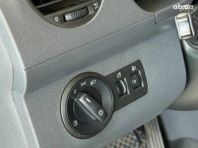 Чорний Фольксваген Кадді, об'ємом двигуна 1.6 л та пробігом 210 тис. км за 10640 $, фото 22 на Automoto.ua