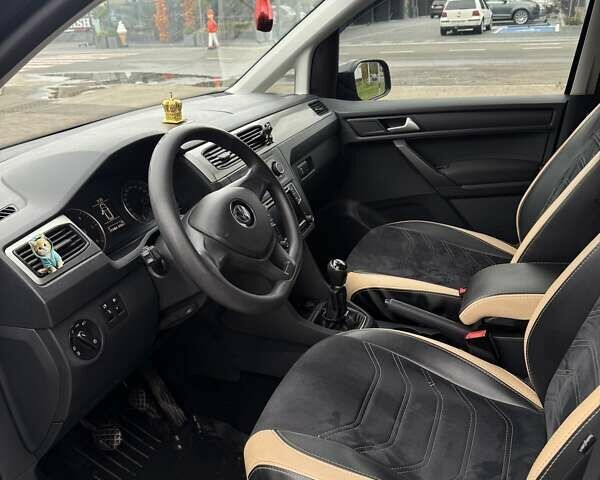 Чорний Фольксваген Кадді, об'ємом двигуна 1.97 л та пробігом 272 тис. км за 16000 $, фото 21 на Automoto.ua