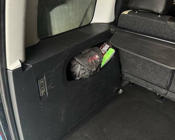 Чорний Фольксваген Кадді, об'ємом двигуна 1.97 л та пробігом 272 тис. км за 16000 $, фото 16 на Automoto.ua