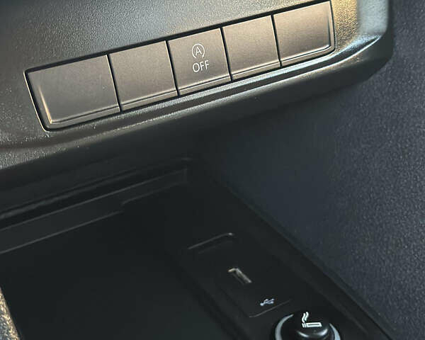 Черный Фольксваген Кадди, объемом двигателя 2 л и пробегом 192 тыс. км за 15950 $, фото 37 на Automoto.ua