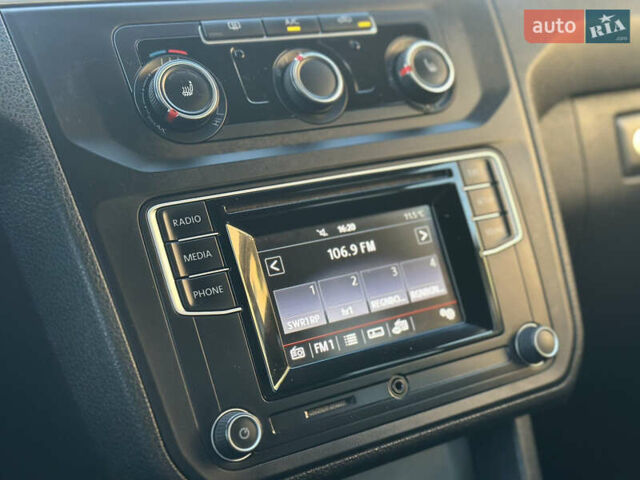 Черный Фольксваген Кадди, объемом двигателя 2 л и пробегом 192 тыс. км за 15950 $, фото 38 на Automoto.ua