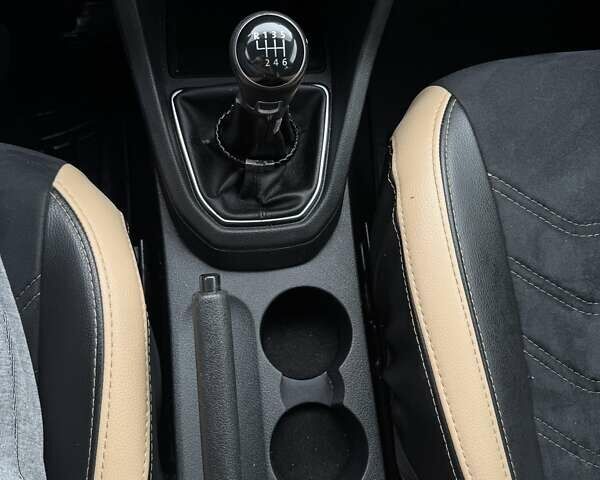 Чорний Фольксваген Кадді, об'ємом двигуна 1.97 л та пробігом 272 тис. км за 16000 $, фото 42 на Automoto.ua