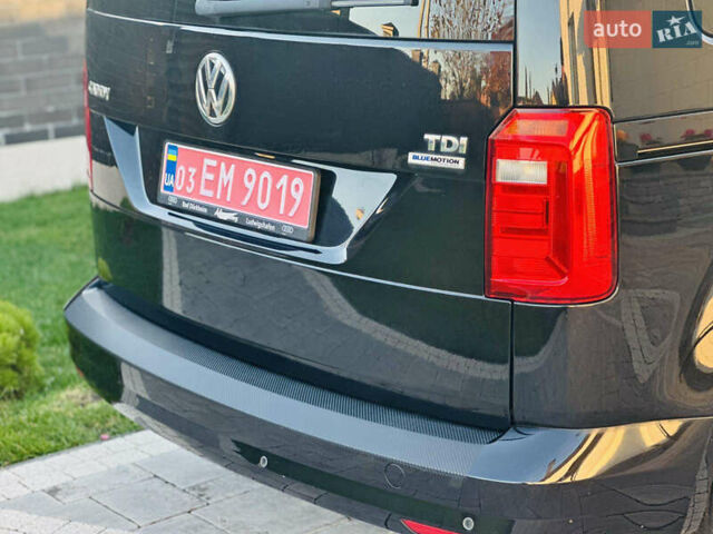 Черный Фольксваген Кадди, объемом двигателя 2 л и пробегом 192 тыс. км за 15950 $, фото 22 на Automoto.ua