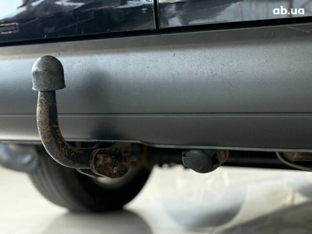 Чорний Фольксваген Кадді, об'ємом двигуна 1.6 л та пробігом 210 тис. км за 10640 $, фото 13 на Automoto.ua