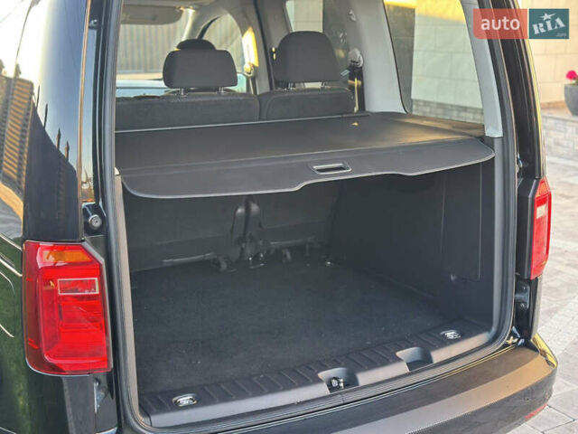 Черный Фольксваген Кадди, объемом двигателя 2 л и пробегом 192 тыс. км за 15950 $, фото 58 на Automoto.ua