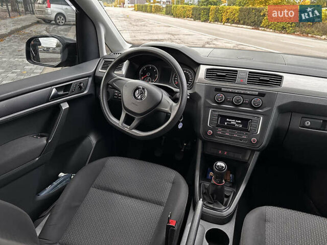 Черный Фольксваген Кадди, объемом двигателя 1.97 л и пробегом 237 тыс. км за 16500 $, фото 19 на Automoto.ua