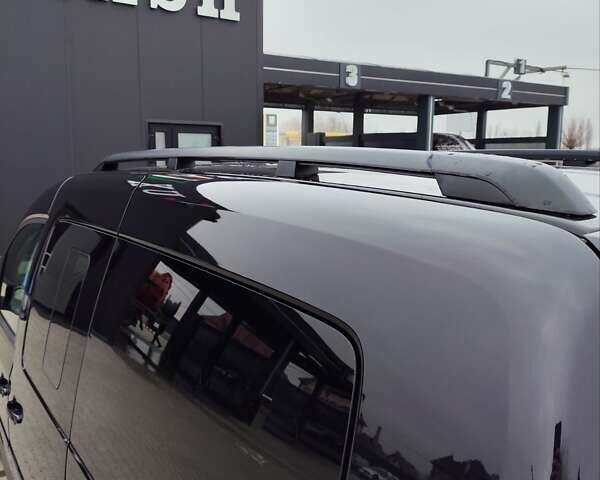 Черный Фольксваген Кадди, объемом двигателя 1.97 л и пробегом 274 тыс. км за 17800 $, фото 28 на Automoto.ua