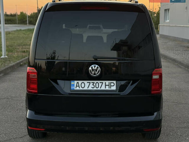 Черный Фольксваген Кадди, объемом двигателя 1.97 л и пробегом 273 тыс. км за 14200 $, фото 4 на Automoto.ua