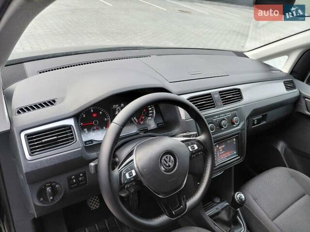 Чорний Фольксваген Кадді, об'ємом двигуна 2 л та пробігом 237 тис. км за 14800 $, фото 26 на Automoto.ua