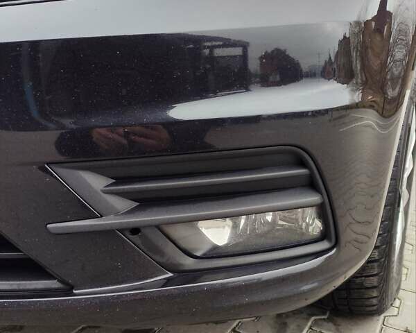 Черный Фольксваген Кадди, объемом двигателя 1.97 л и пробегом 274 тыс. км за 17800 $, фото 20 на Automoto.ua