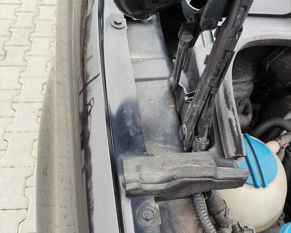 Черный Фольксваген Кадди, объемом двигателя 1.97 л и пробегом 274 тыс. км за 17800 $, фото 87 на Automoto.ua