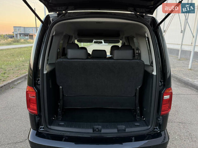 Черный Фольксваген Кадди, объемом двигателя 1.97 л и пробегом 273 тыс. км за 14200 $, фото 14 на Automoto.ua