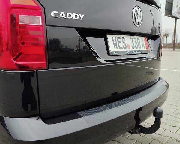 Черный Фольксваген Кадди, объемом двигателя 1.97 л и пробегом 274 тыс. км за 17800 $, фото 33 на Automoto.ua