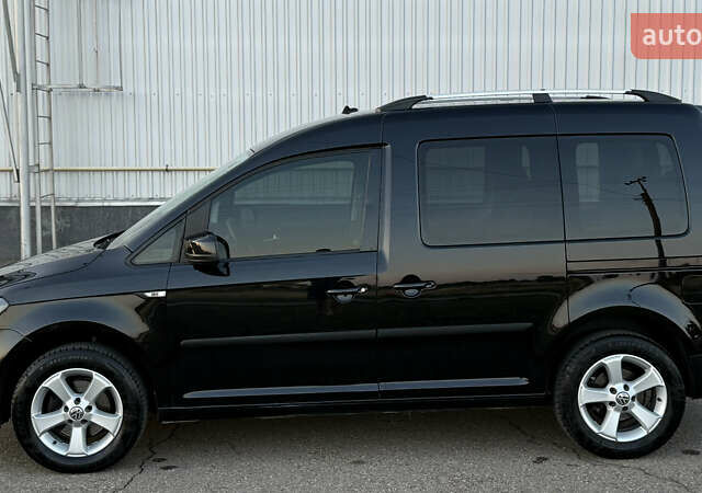 Черный Фольксваген Кадди, объемом двигателя 1.97 л и пробегом 273 тыс. км за 14200 $, фото 6 на Automoto.ua