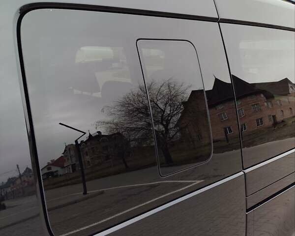 Черный Фольксваген Кадди, объемом двигателя 1.97 л и пробегом 274 тыс. км за 17800 $, фото 27 на Automoto.ua