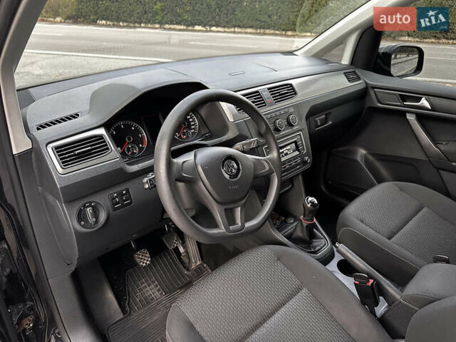 Черный Фольксваген Кадди, объемом двигателя 1.97 л и пробегом 237 тыс. км за 16500 $, фото 22 на Automoto.ua