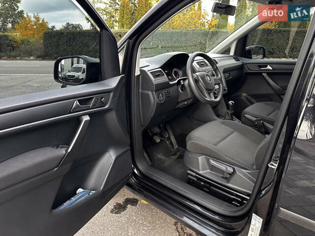 Черный Фольксваген Кадди, объемом двигателя 1.97 л и пробегом 237 тыс. км за 16500 $, фото 20 на Automoto.ua