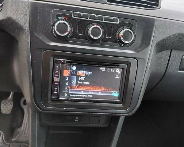 Чорний Фольксваген Кадді, об'ємом двигуна 2 л та пробігом 237 тис. км за 14800 $, фото 29 на Automoto.ua