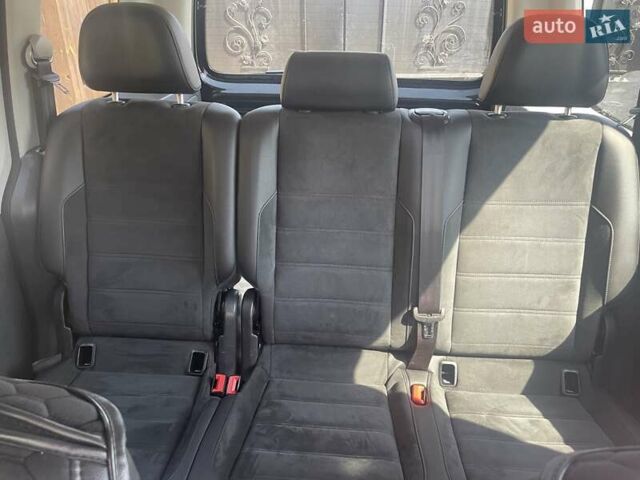 Чорний Фольксваген Кадді, об'ємом двигуна 1.97 л та пробігом 230 тис. км за 18550 $, фото 1 на Automoto.ua