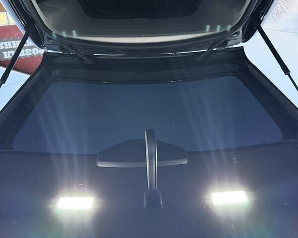 Черный Фольксваген Кадди, объемом двигателя 1.97 л и пробегом 138 тыс. км за 19950 $, фото 27 на Automoto.ua