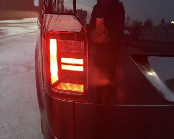 Черный Фольксваген Кадди, объемом двигателя 1.97 л и пробегом 138 тыс. км за 19950 $, фото 8 на Automoto.ua