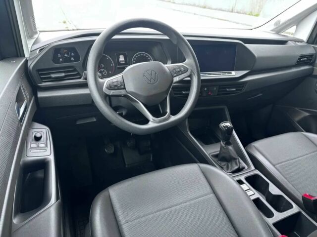 Черный Фольксваген Кадди, объемом двигателя 2 л и пробегом 21 тыс. км за 6800 $, фото 6 на Automoto.ua