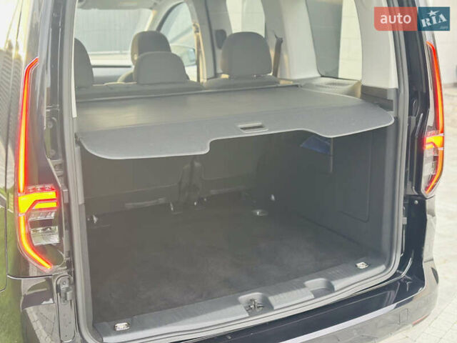 Черный Фольксваген Кадди, объемом двигателя 2 л и пробегом 155 тыс. км за 26950 $, фото 32 на Automoto.ua