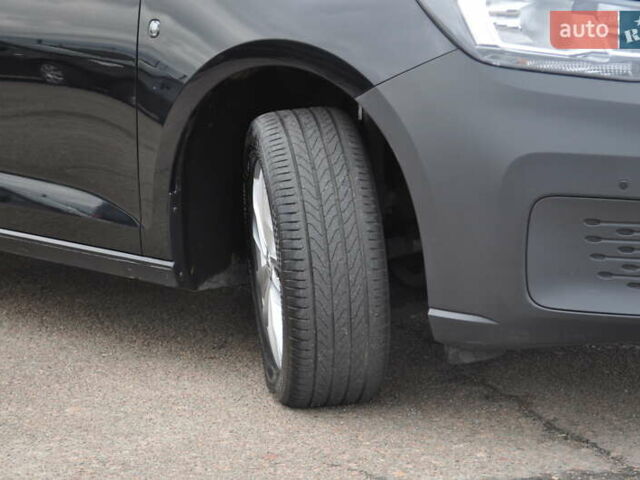 Черный Фольксваген Кадди, объемом двигателя 1.97 л и пробегом 172 тыс. км за 18500 $, фото 7 на Automoto.ua