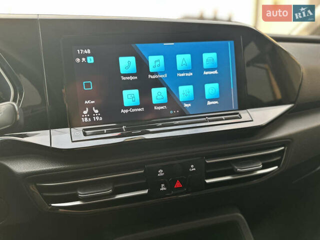 Черный Фольксваген Кадди, объемом двигателя 2 л и пробегом 155 тыс. км за 26950 $, фото 56 на Automoto.ua