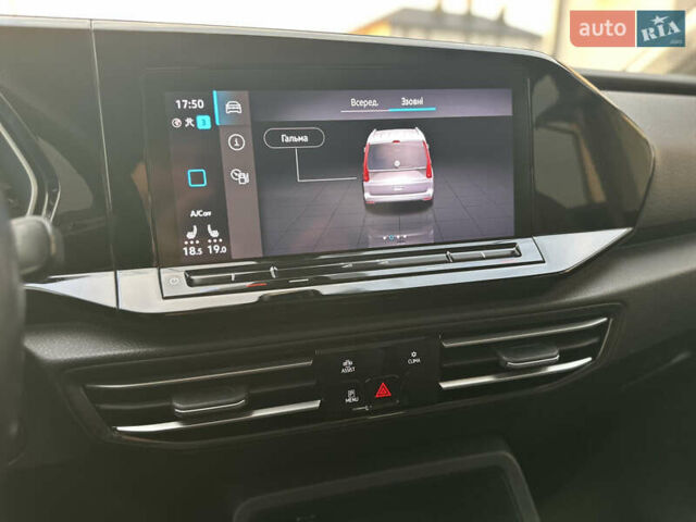 Черный Фольксваген Кадди, объемом двигателя 2 л и пробегом 155 тыс. км за 26950 $, фото 65 на Automoto.ua