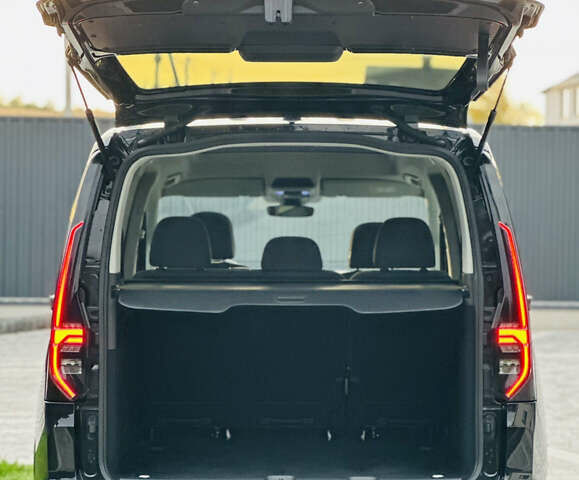 Черный Фольксваген Кадди, объемом двигателя 2 л и пробегом 155 тыс. км за 26950 $, фото 31 на Automoto.ua