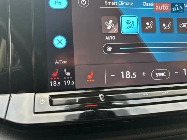 Черный Фольксваген Кадди, объемом двигателя 2 л и пробегом 155 тыс. км за 26950 $, фото 60 на Automoto.ua