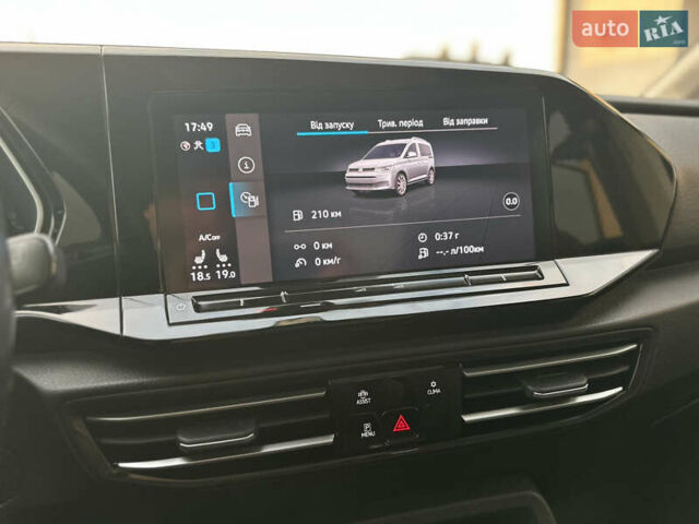 Черный Фольксваген Кадди, объемом двигателя 2 л и пробегом 155 тыс. км за 26950 $, фото 61 на Automoto.ua