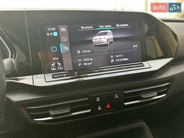 Черный Фольксваген Кадди, объемом двигателя 2 л и пробегом 155 тыс. км за 26950 $, фото 63 на Automoto.ua