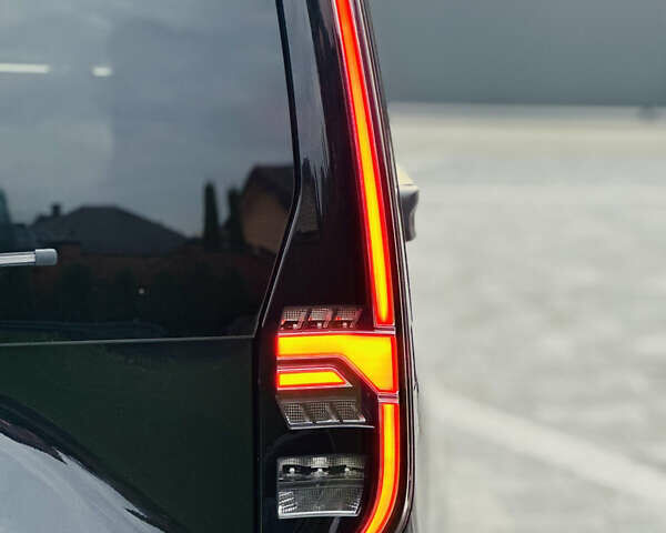 Черный Фольксваген Кадди, объемом двигателя 2 л и пробегом 155 тыс. км за 26950 $, фото 30 на Automoto.ua