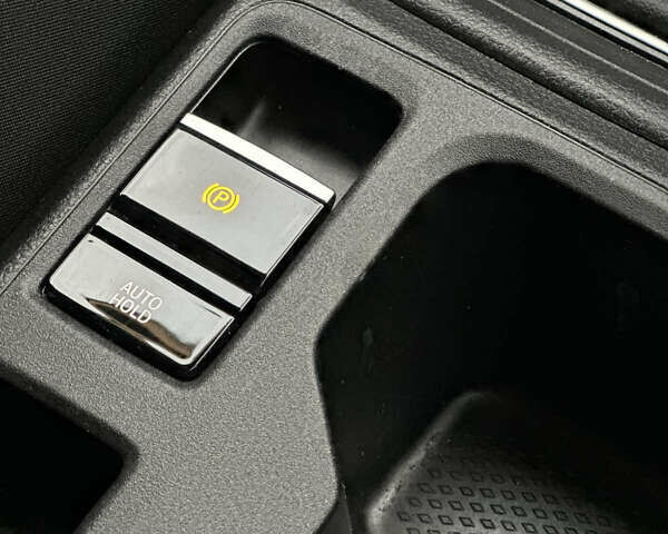 Черный Фольксваген Кадди, объемом двигателя 2 л и пробегом 155 тыс. км за 26950 $, фото 77 на Automoto.ua