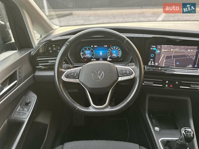 Черный Фольксваген Кадди, объемом двигателя 2 л и пробегом 155 тыс. км за 26950 $, фото 43 на Automoto.ua