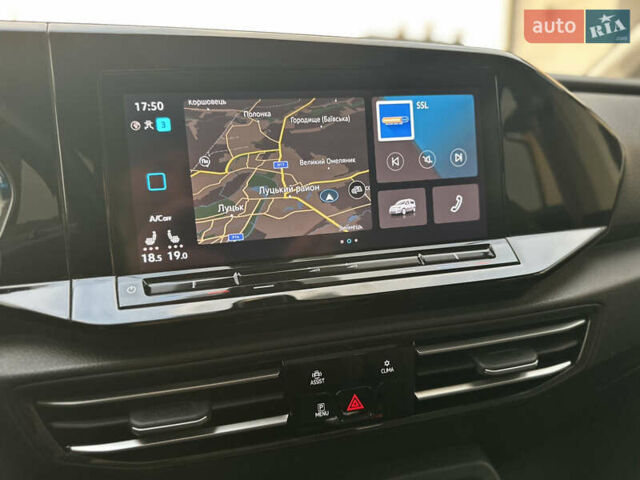 Черный Фольксваген Кадди, объемом двигателя 2 л и пробегом 155 тыс. км за 26950 $, фото 53 на Automoto.ua